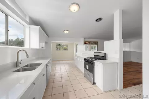 Kitchen - 13742 Tobiasson Rd, Poway, CA 92064 photo 1 of 3
