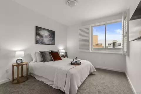 Bedroom - 5430 La Jolla Blvd #C302, La Jolla, CA 92037 photo 2 of 2