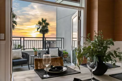 Dining - 5430 La Jolla Blvd #C302, La Jolla, CA 92037 photo 5 of 5