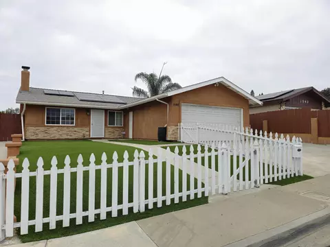 1548 Petal Ct, San Diego, CA 92114