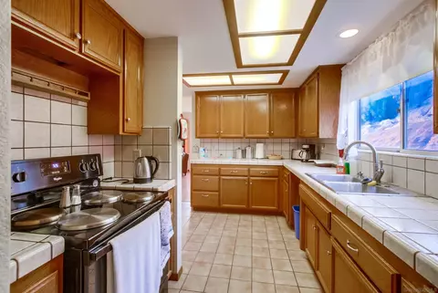 Kitchen - 16521 Wikiup Rd, Ramona, CA 92065 photo 1 of 4