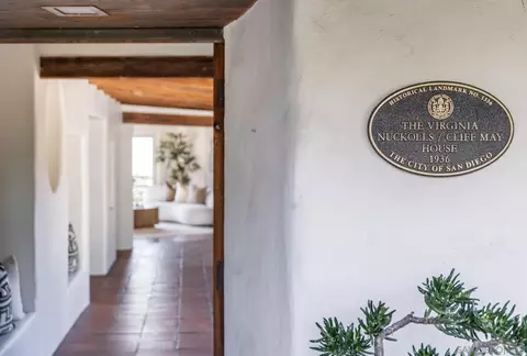 Entry Way - 6004 Avenida Cresta, La Jolla, CA 92037 photo 9 of 9