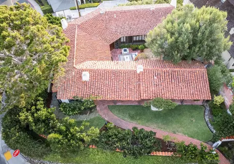 Exterior - 6004 Avenida Cresta, La Jolla, CA 92037 photo 10 of 10
