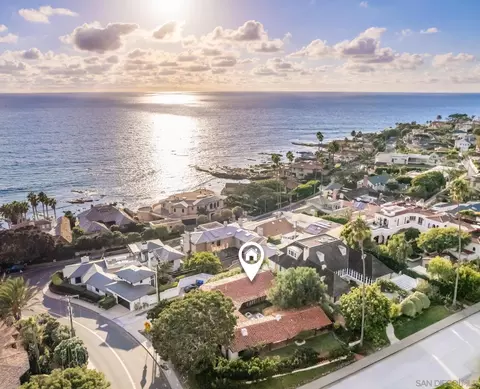View/Area - 6004 Avenida Cresta, La Jolla, CA 92037 photo 11 of 12
