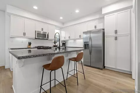 2410 Sentinel Ln, San Marcos, CA 92078