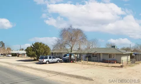 9741 3rd Ave, Hesperia, CA 92345