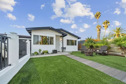 1748 Acorn St, Escondido, CA 92027