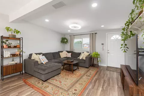 1394 Ivory Ct, El Cajon, CA 92019