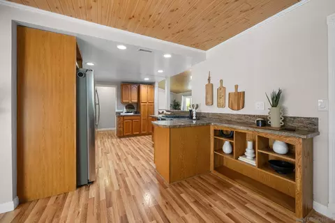 329 Sacramento Ave, Spring Valley, CA 91977 photo 12