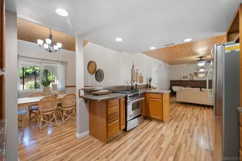 329 Sacramento Ave, Spring Valley, CA 91977 photo 9