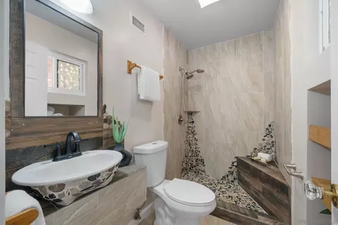 329 Sacramento Ave, Spring Valley, CA 91977 photo 15
