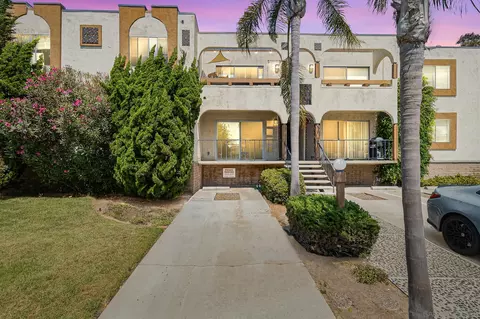 3849 Shasta St #1, San Diego, CA 92109