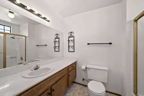Bath - 1559 Apache Dr #B, Chula Vista, CA 91910 photo 1 of 1