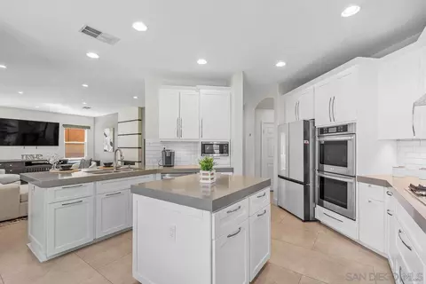 1153 Pacifica Ave, Chula Vista, CA 91913 photo 12