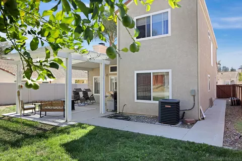 Exterior - 43110 Corte Landeros, Temecula, CA 92592 photo 8 of 9