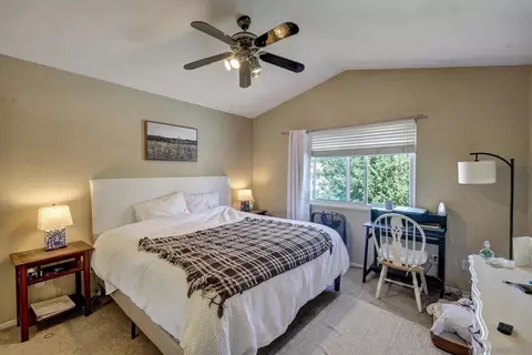 Bedroom - 43110 Corte Landeros, Temecula, CA 92592 photo 3 of 4