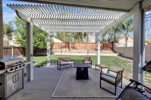 Exterior - 43110 Corte Landeros, Temecula, CA 92592 photo 6 of 9