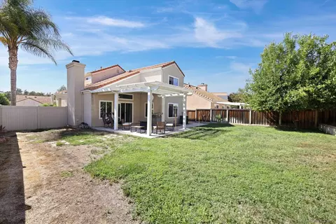 Exterior - 43110 Corte Landeros, Temecula, CA 92592 photo 5 of 9