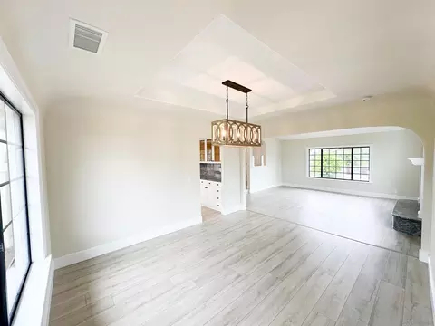 Living - 1957 Friendly Dr, Vista, CA 92084 photo 2 of 4