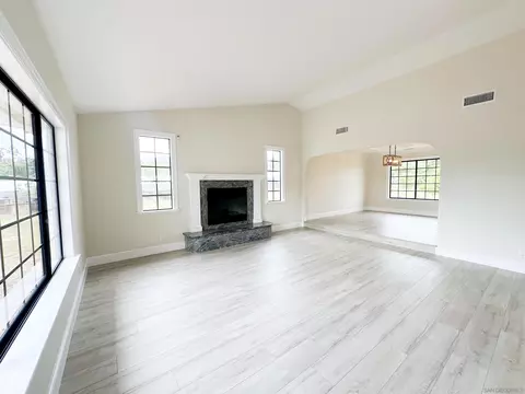 Living - 1957 Friendly Dr, Vista, CA 92084 photo 3 of 4