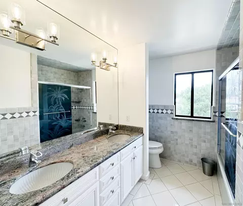 Bath - 1957 Friendly Dr, Vista, CA 92084 photo 1 of 3