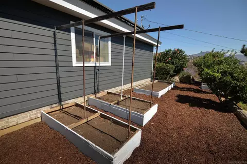 Exterior - 1746 Smokey Ln, Spring Valley, CA 91977 photo 14 of 18