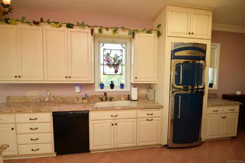 Kitchen - 1746 Smokey Ln, Spring Valley, CA 91977 photo 2 of 6