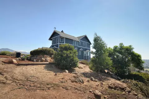 Exterior - 1746 Smokey Ln, Spring Valley, CA 91977 photo 12 of 18