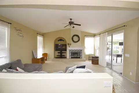 Living - 23538 Forest Hill Dr, Ramona, CA 92065 photo 2 of 4
