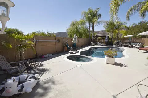 Exterior - 23538 Forest Hill Dr, Ramona, CA 92065 photo 12 of 25