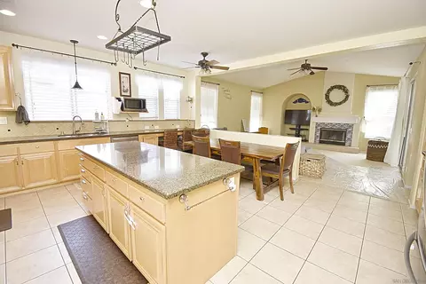 Kitchen - 23538 Forest Hill Dr, Ramona, CA 92065 photo 2 of 4