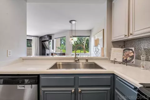 2958 Alanwood Ct, Spring Valley, CA 91978 photo 11