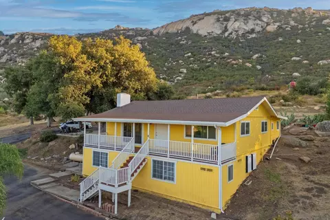 4698 Park Ln, Alpine, CA 91901