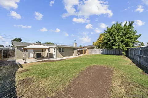Exterior - 8877 Kelburn Ave, Spring Valley, CA 91977 photo 6 of 13