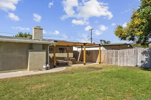 Exterior - 8877 Kelburn Ave, Spring Valley, CA 91977 photo 7 of 13