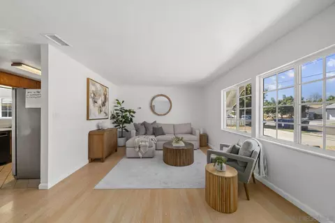 Living - 8877 Kelburn Ave, Spring Valley, CA 91977 photo 1 of 1