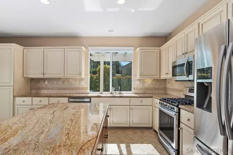 Kitchen - 33438 Fox Rd, Temecula, CA 92592 photo 4 of 4