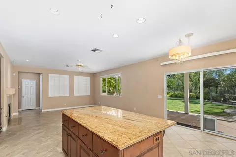Living - 33438 Fox Rd, Temecula, CA 92592 photo 8 of 8