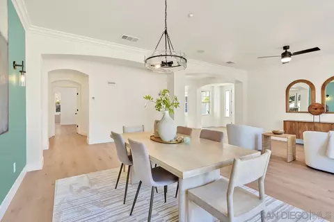 Dining - 25334 Rue De Fleur, Escondido, CA 92026 photo 3 of 3