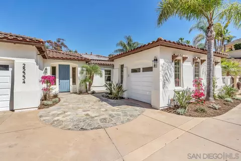 Exterior - 25334 Rue De Fleur, Escondido, CA 92026 photo 2 of 12