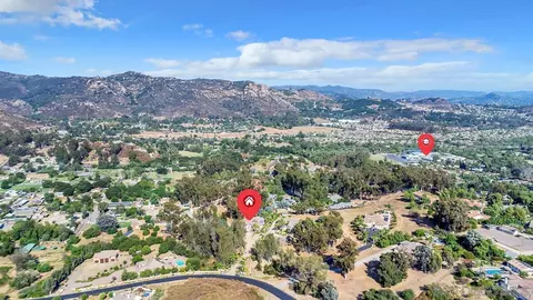 View/Area - 25334 Rue De Fleur, Escondido, CA 92026 photo 6 of 8