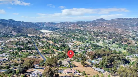View/Area - 25334 Rue De Fleur, Escondido, CA 92026 photo 5 of 8