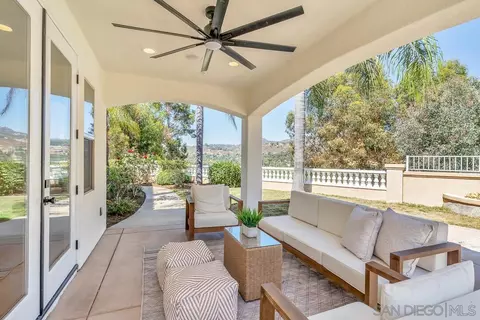 Exterior - 25334 Rue De Fleur, Escondido, CA 92026 photo 8 of 12