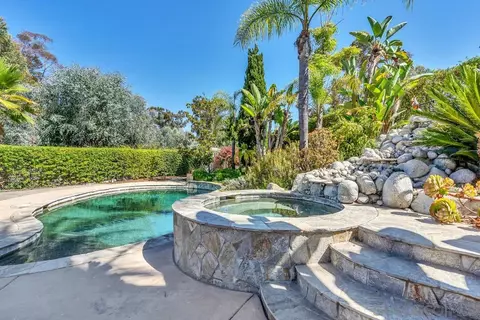 Exterior - 25334 Rue De Fleur, Escondido, CA 92026 photo 11 of 12