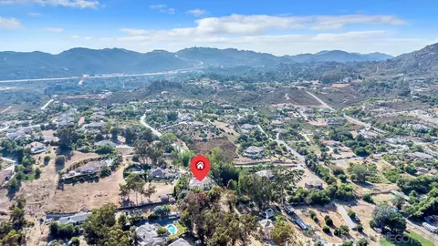 View/Area - 25334 Rue De Fleur, Escondido, CA 92026 photo 8 of 8