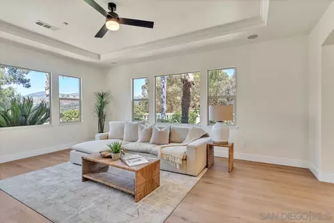 Living - 25334 Rue De Fleur, Escondido, CA 92026 photo 1 of 2