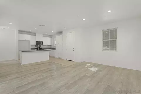 4117 Mission Tree Way, Oceanside, CA 92057 photo 7