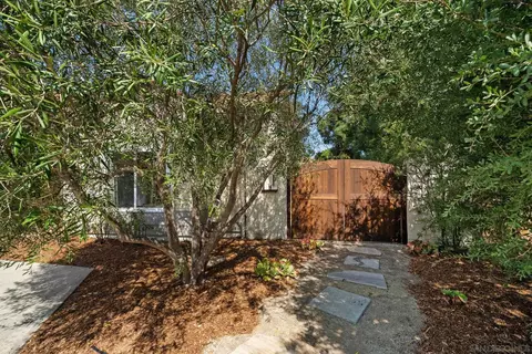2123 Willowbrook St, Escondido, CA 92029 photo 5