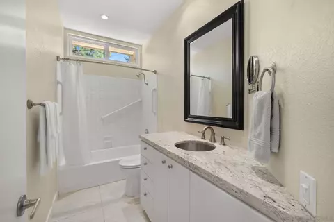 2123 Willowbrook St, Escondido, CA 92029 photo 29