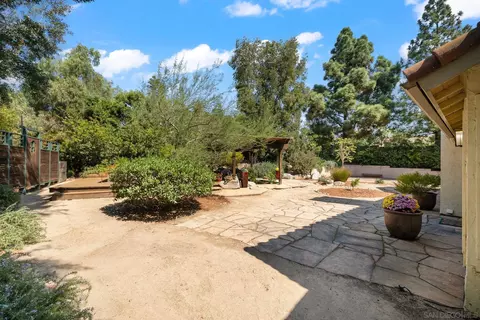 2123 Willowbrook St, Escondido, CA 92029 photo 37